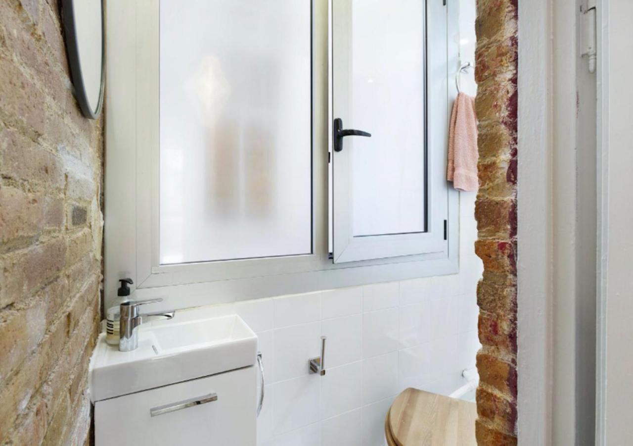 Great Apartment In Sagrada Familia With Balcony Barcelona Bagian luar foto