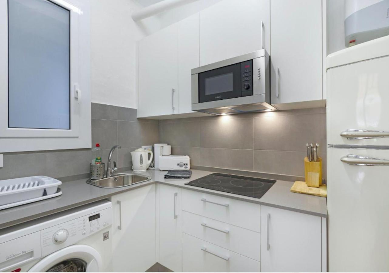 Great Apartment In Sagrada Familia With Balcony Barcelona Bagian luar foto