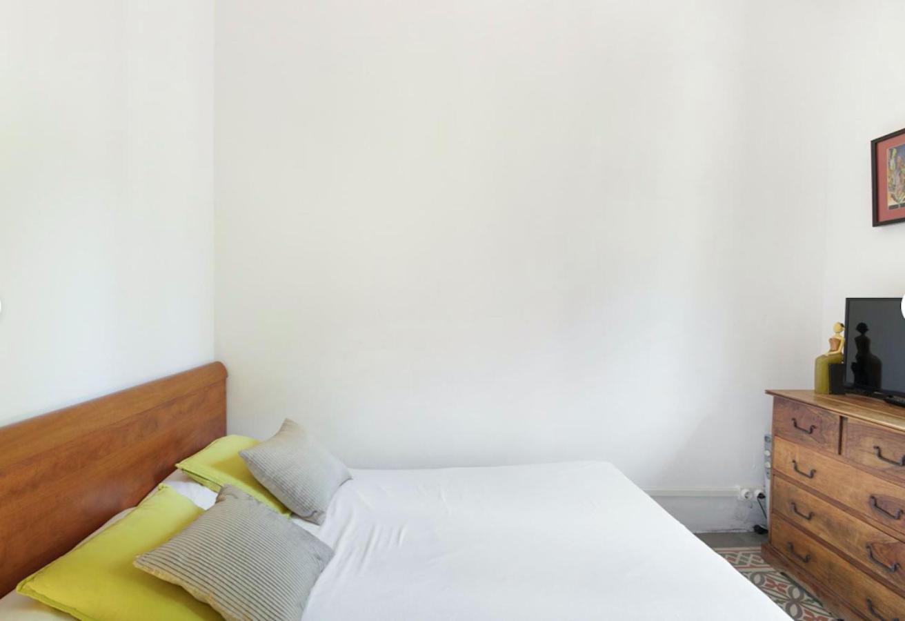 Great Apartment In Sagrada Familia With Balcony Barcelona Bagian luar foto