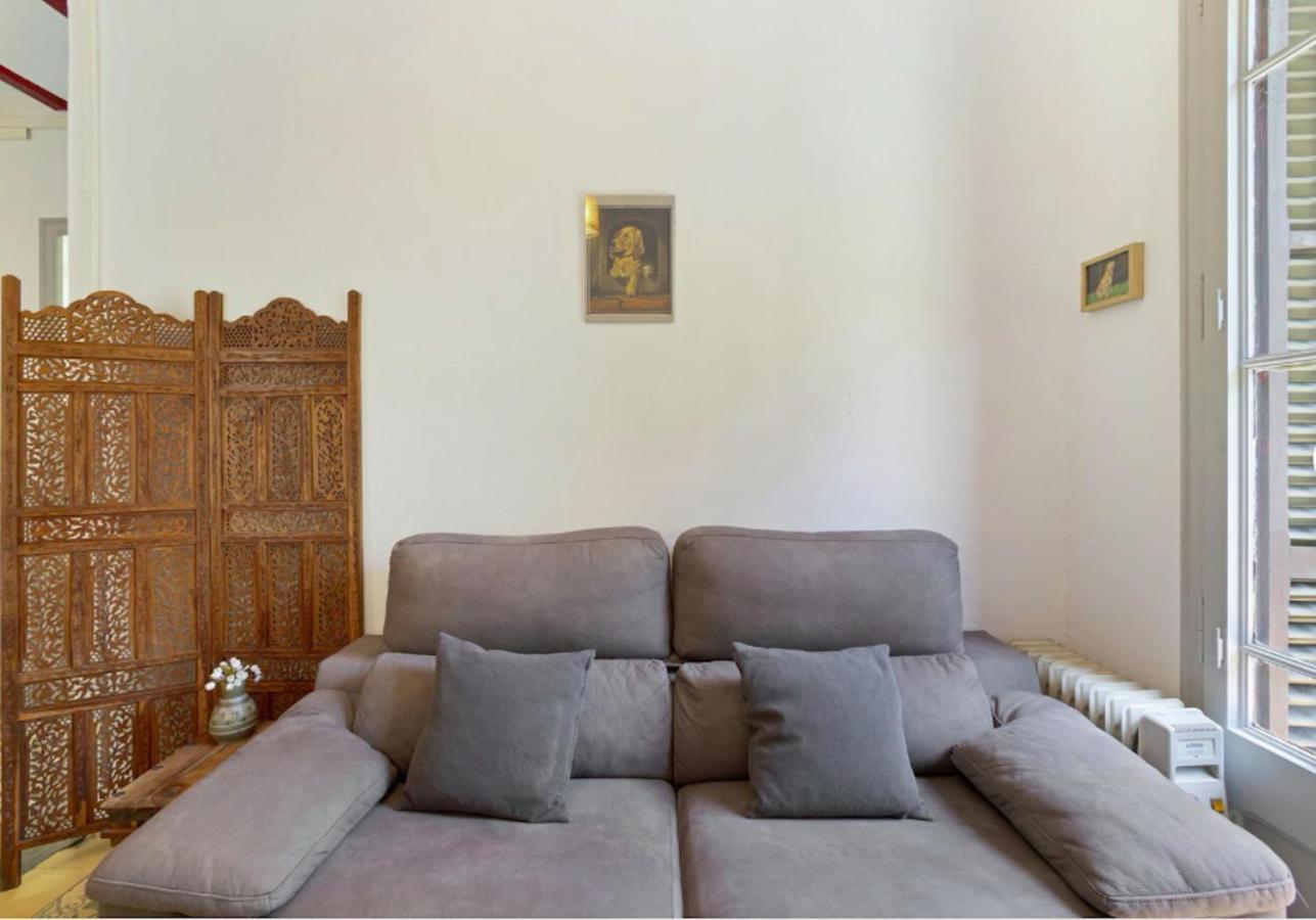 Great Apartment In Sagrada Familia With Balcony Barcelona Bagian luar foto