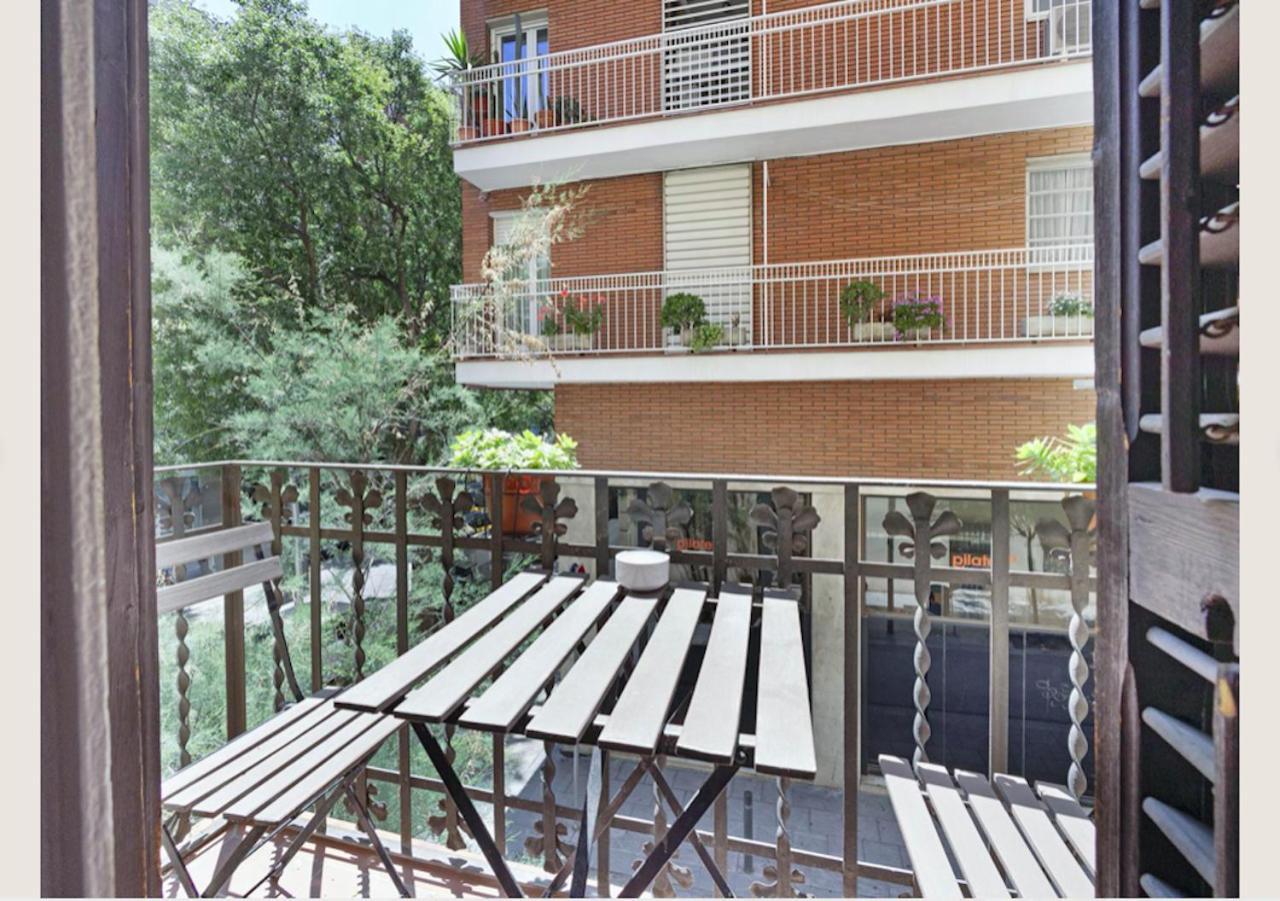 Great Apartment In Sagrada Familia With Balcony Barcelona Bagian luar foto