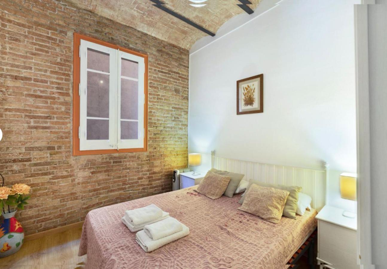 Great Apartment In Sagrada Familia With Balcony Barcelona Bagian luar foto