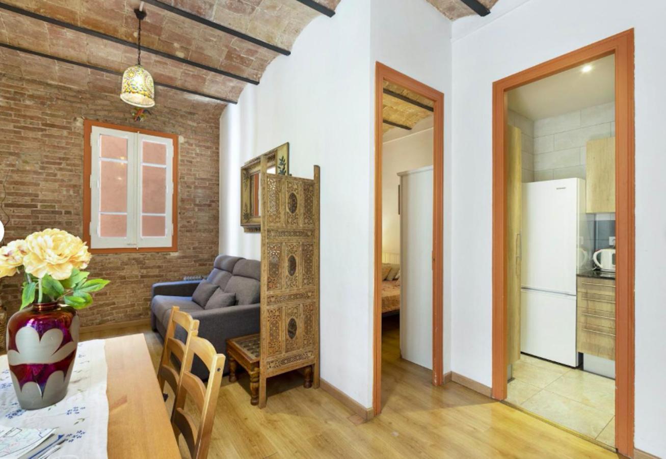 Great Apartment In Sagrada Familia With Balcony Barcelona Bagian luar foto