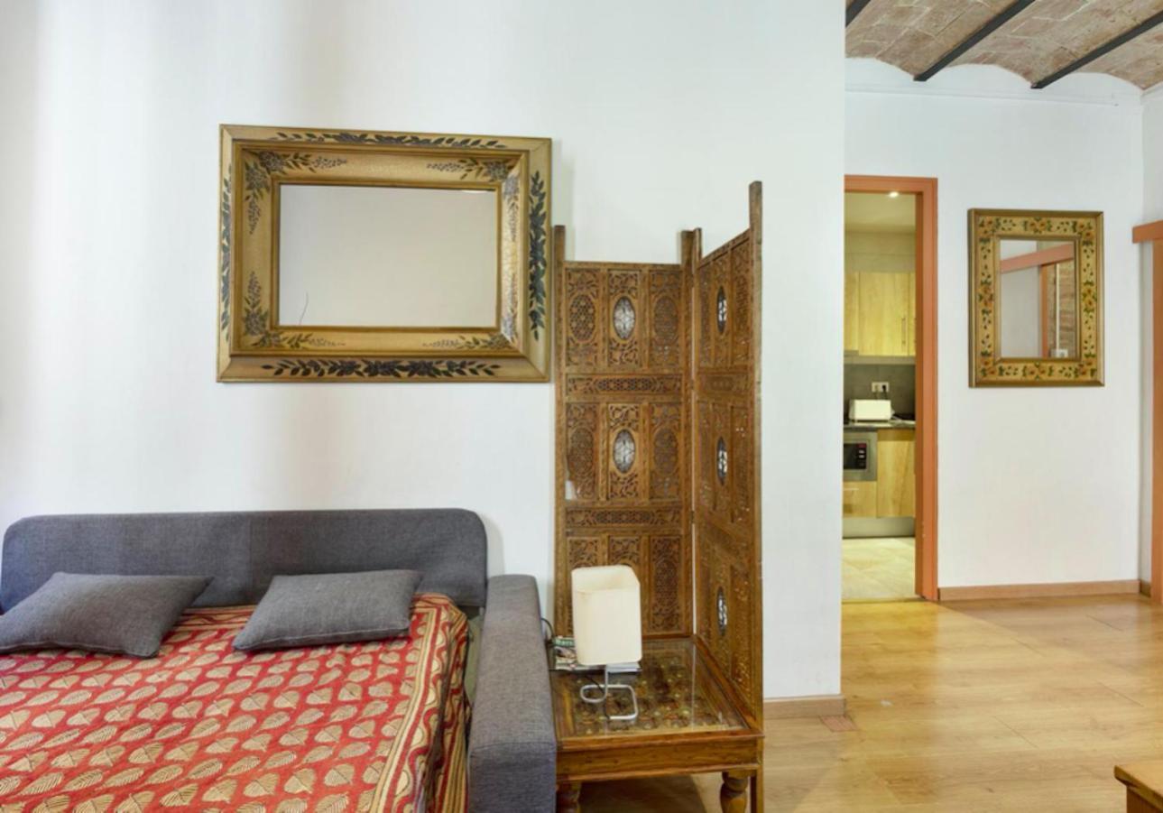 Great Apartment In Sagrada Familia With Balcony Barcelona Bagian luar foto