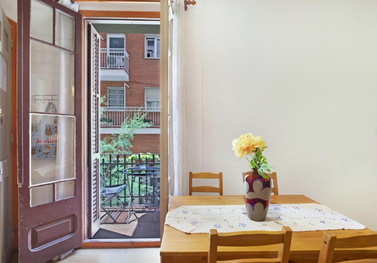 Great Apartment In Sagrada Familia With Balcony Barcelona Bagian luar foto
