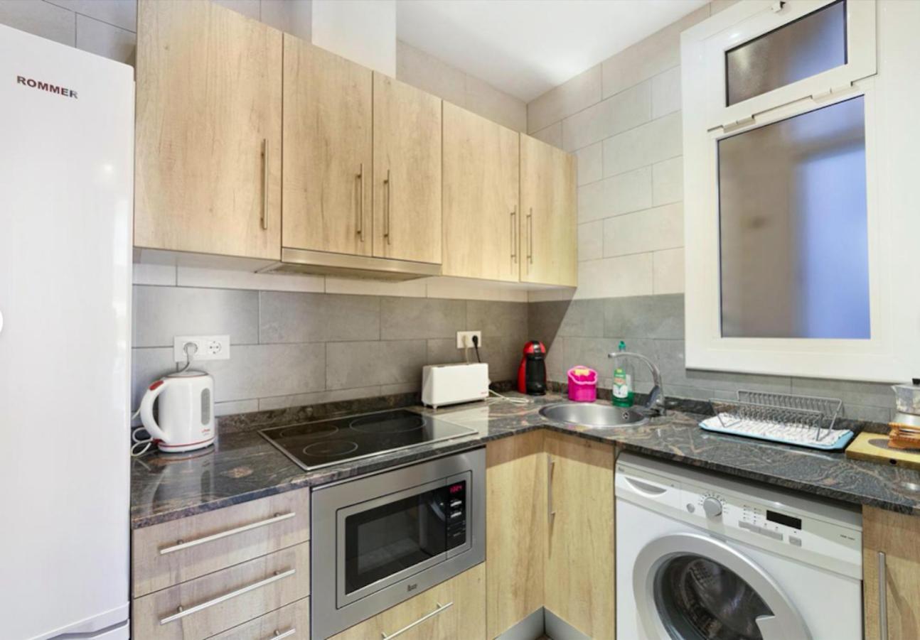 Great Apartment In Sagrada Familia With Balcony Barcelona Bagian luar foto