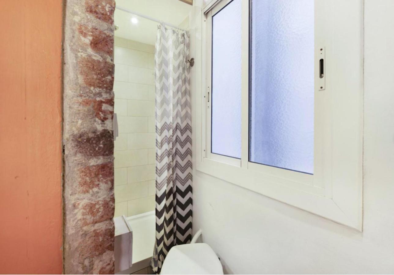 Great Apartment In Sagrada Familia With Balcony Barcelona Bagian luar foto