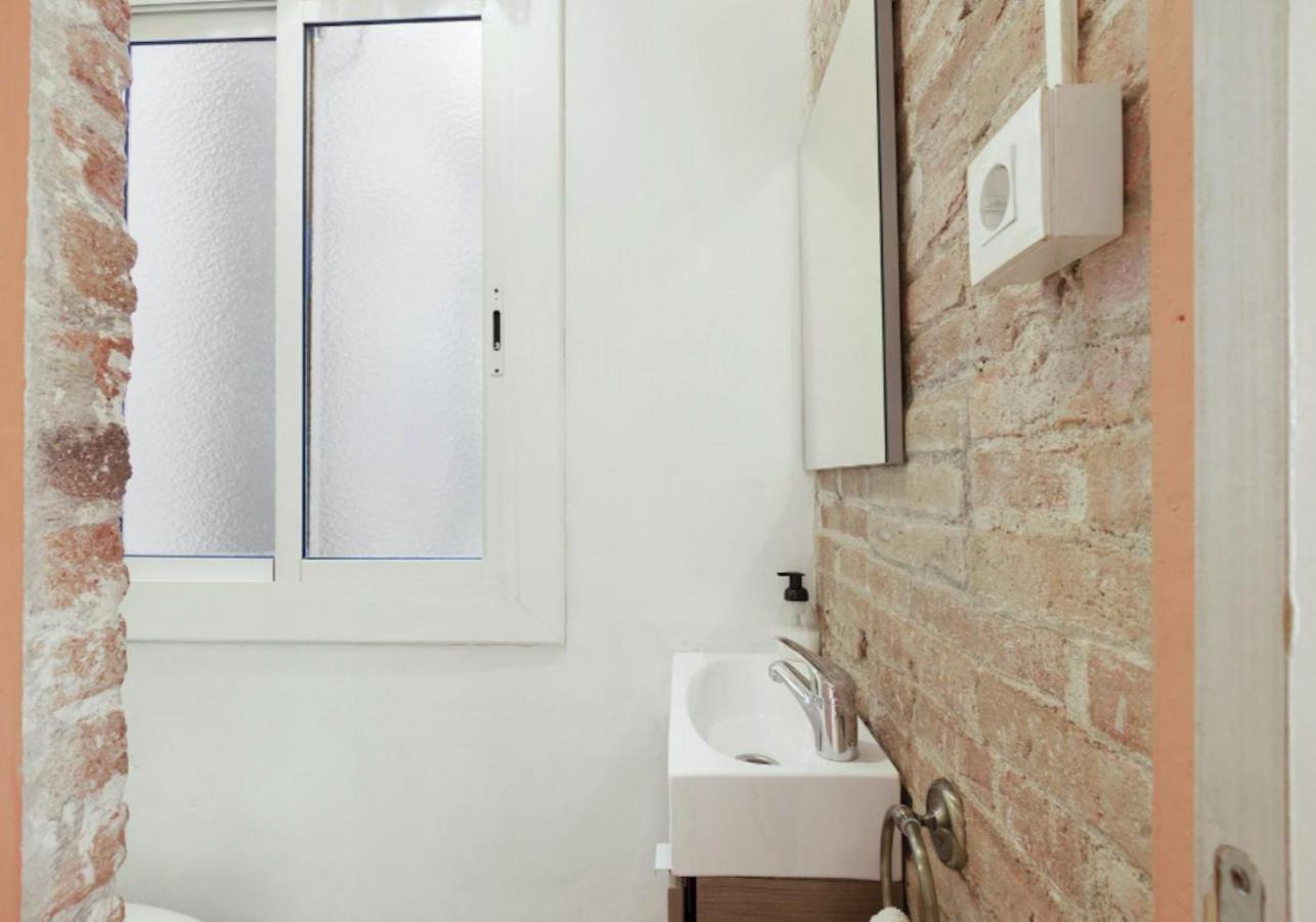 Great Apartment In Sagrada Familia With Balcony Barcelona Bagian luar foto